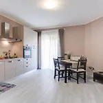 Mc Holiday House